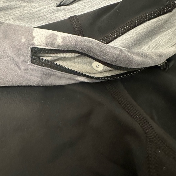 Lululemon Crop Leggings - Picture 5 of 5